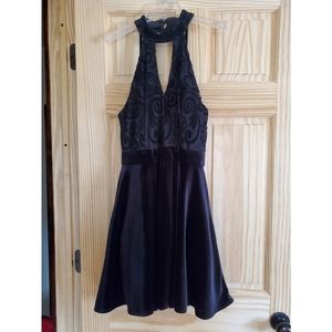 SM/M Black Velvet Homecoming/Prom Dress